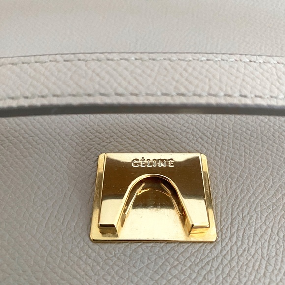 Celine Mini Belt Bag ( Largest size of the belt bag ) Light Taupe NEW - Picture 10 of 16